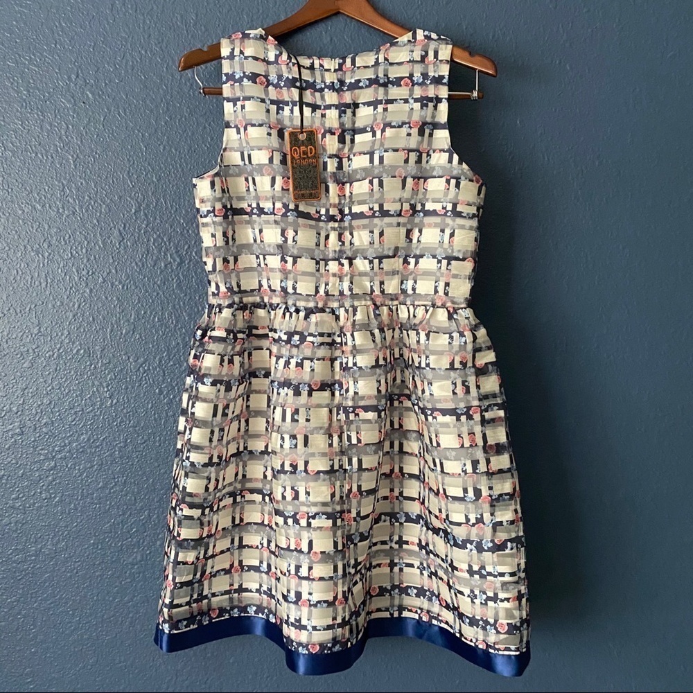 NWT QED London ASOS Check Skater Floral Dress M - Picture 3 of 9